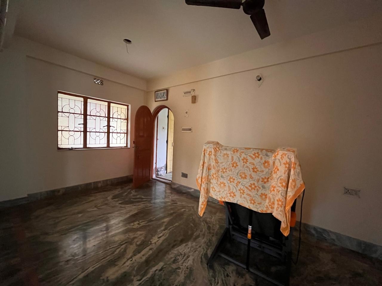 2 BHK flat in Garia Image 1
