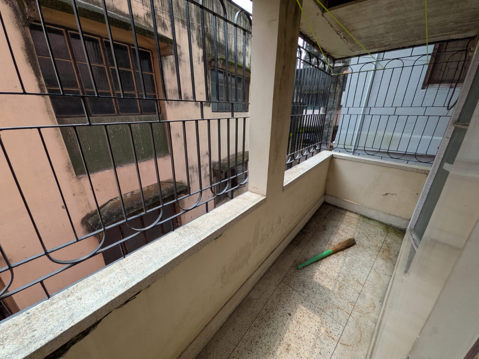 2 BHK flat in New Alipore Image 1