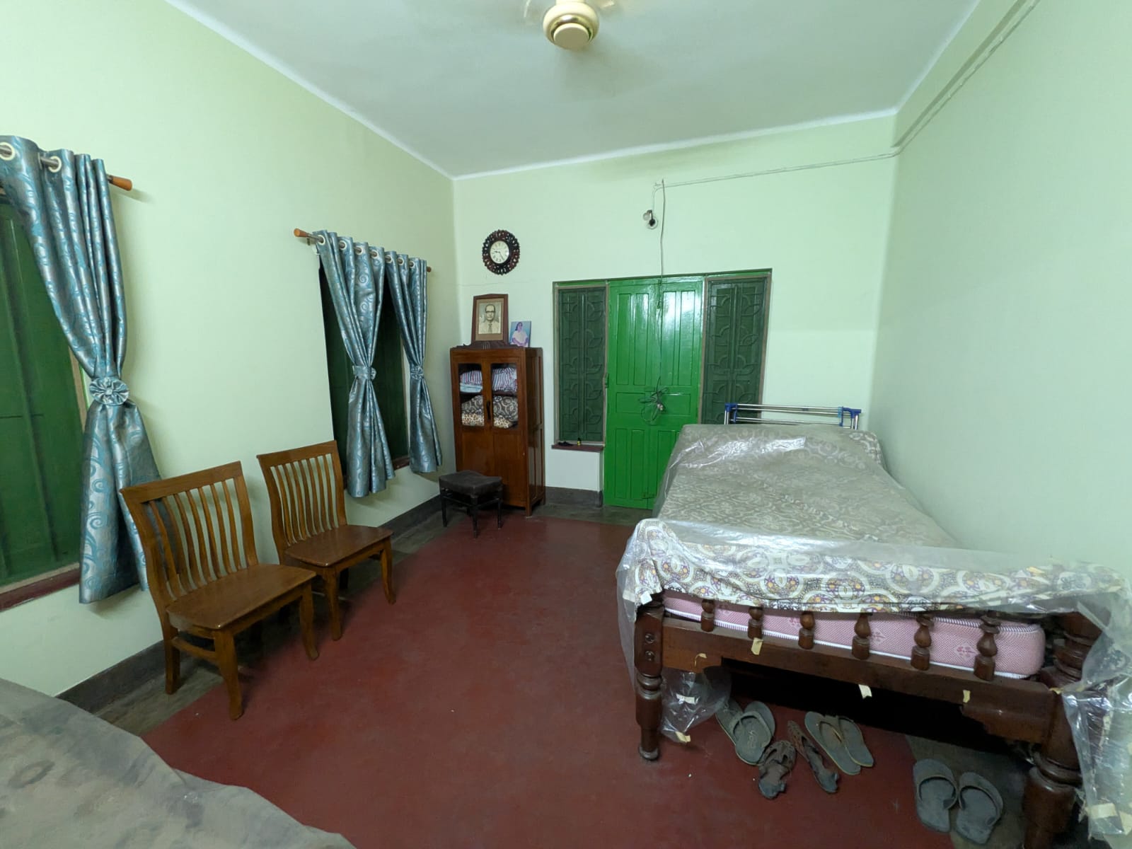 2 BHK Flats in Lake gardens Image 1