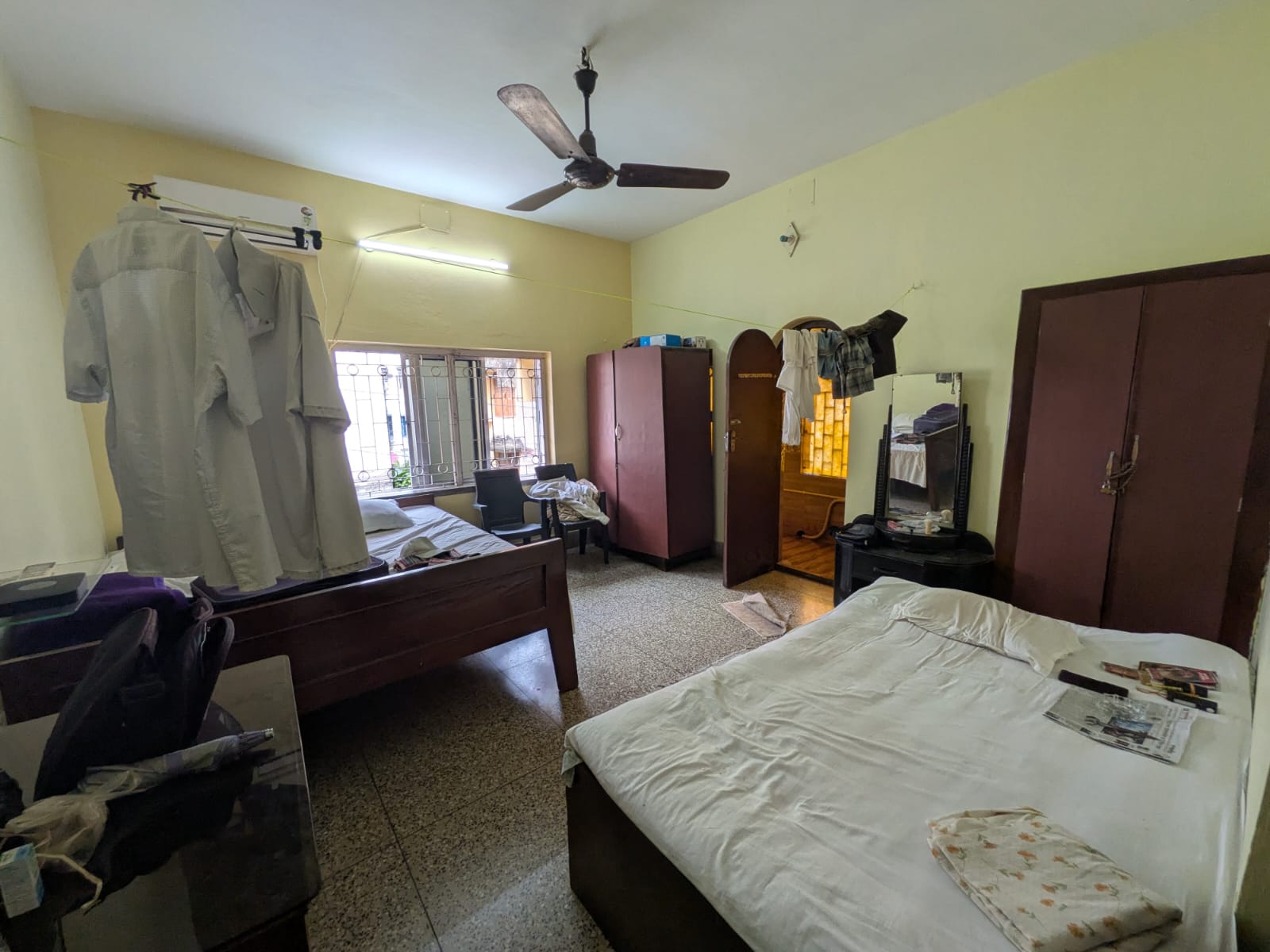 Flat in Garia Image 2