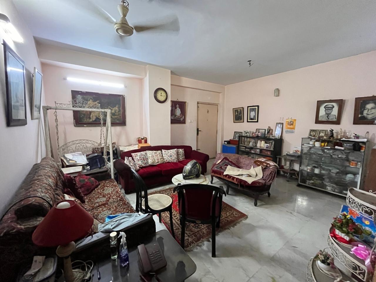 Spacious 2 BHK in Tollygunge Image 3
