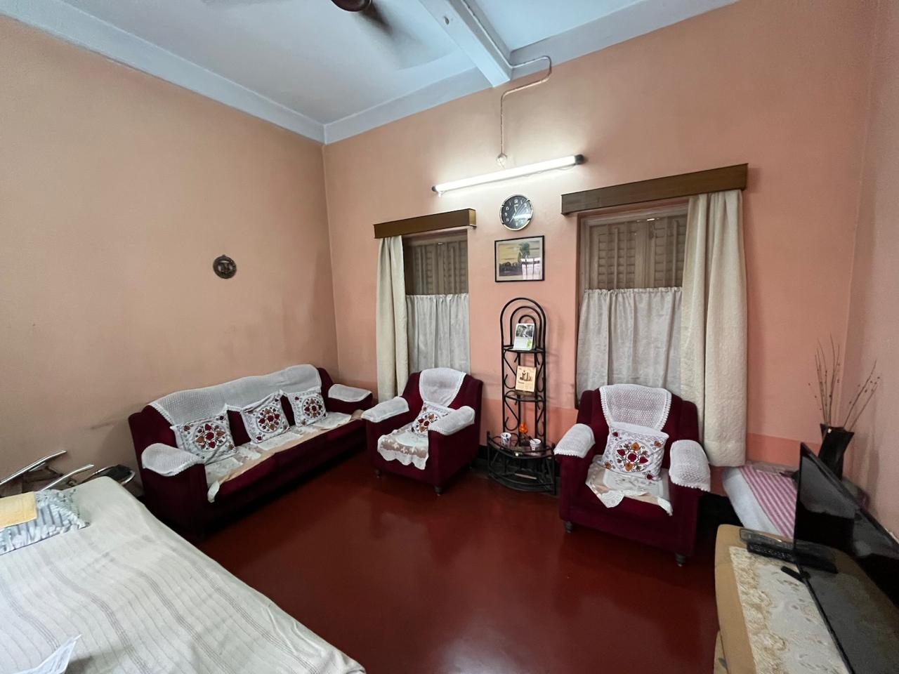 2 BHK Floor in Pratapaditya Place