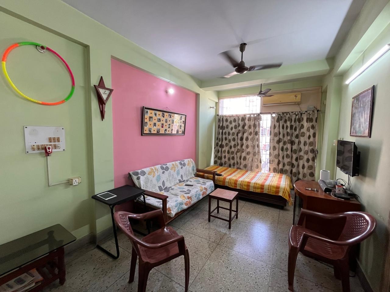 2.5 BHK Flat in Lake Gardens