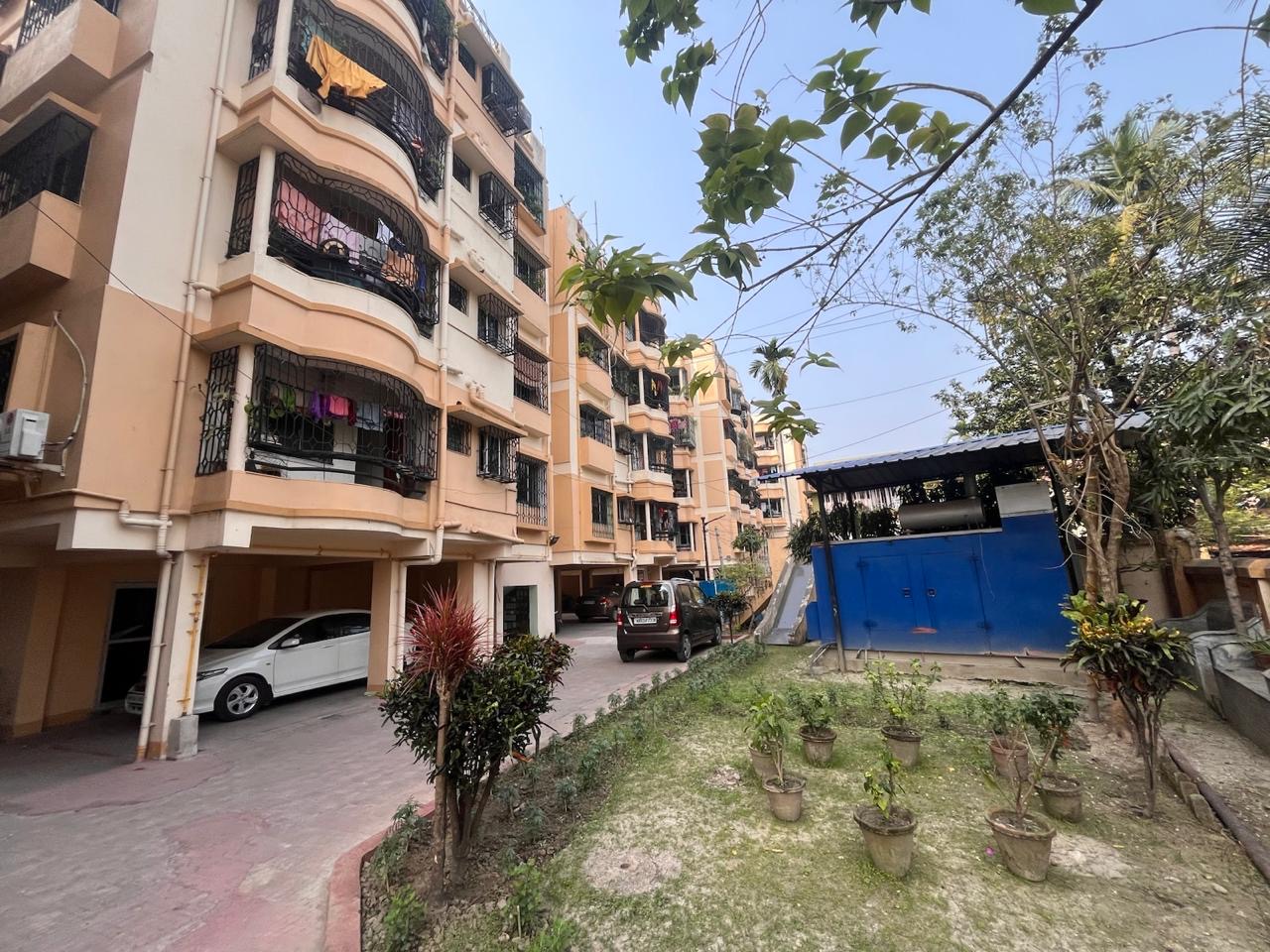 2 BHK Flat In Lux Valley